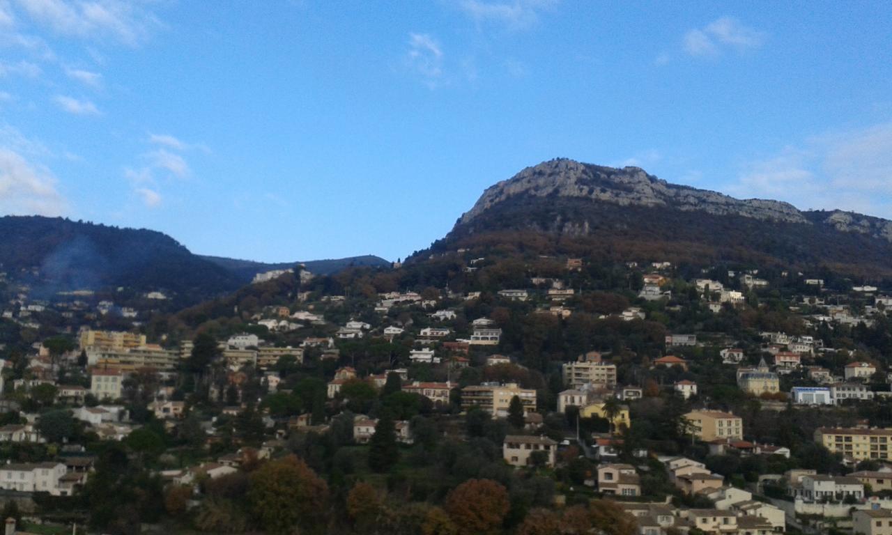 Hotel Auberge Des Seigneurs Vence Exterior foto